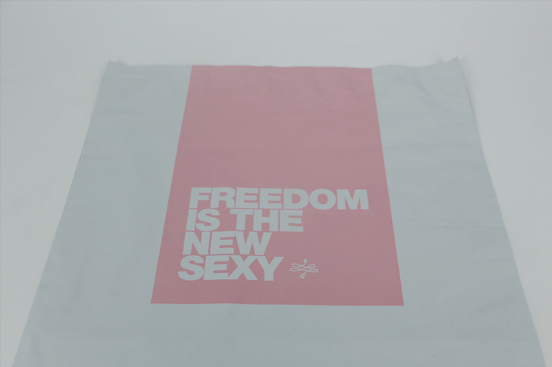 白色PE服装宣传自粘袋
